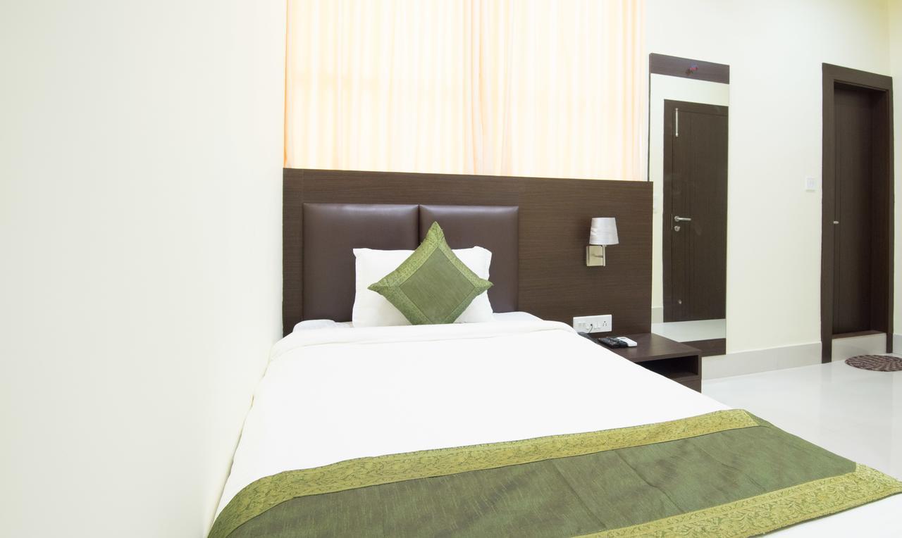 Treebo King'S Court Chandrasekharpur Bhubaneswar Exterior foto