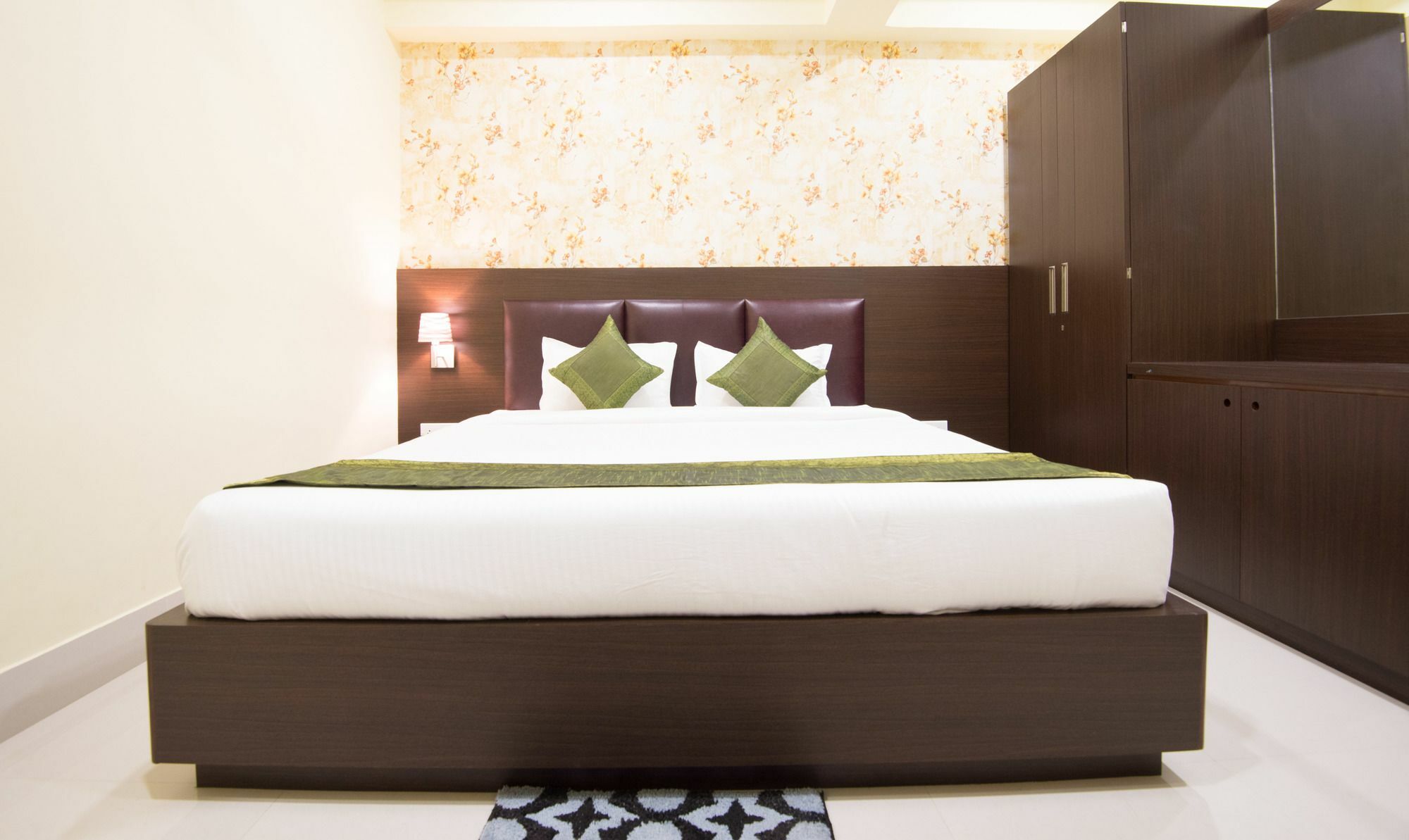 Treebo King'S Court Chandrasekharpur Bhubaneswar Exterior foto